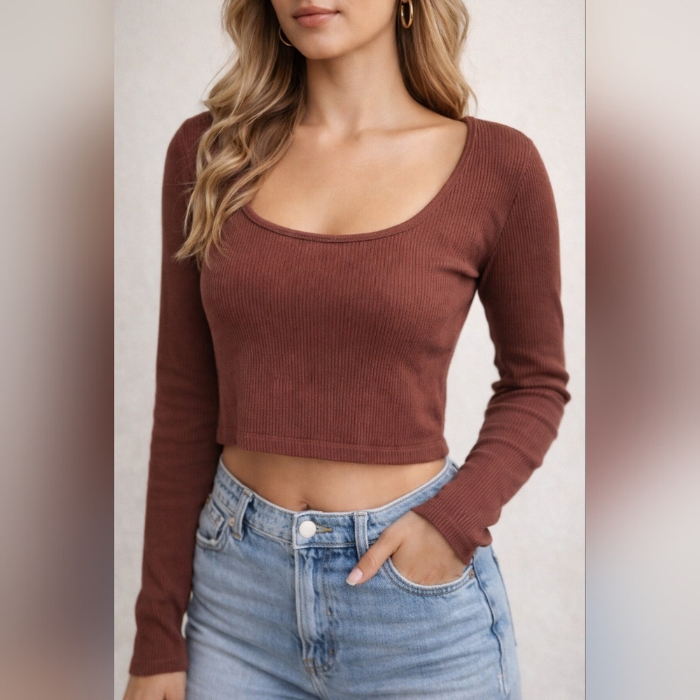Zara‎ ribbed long sleeve crop top Lrge